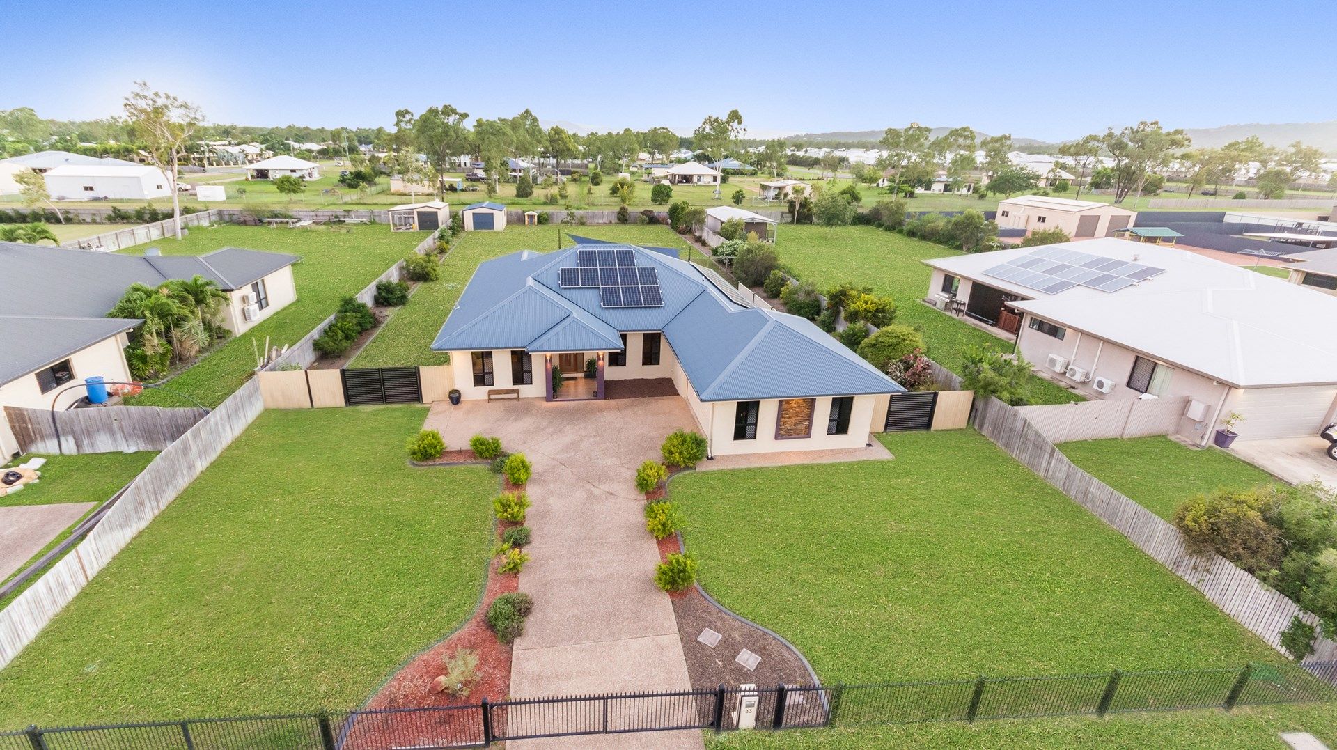 33 Shoalmarra Drive, Mount Low QLD 4818, Image 0