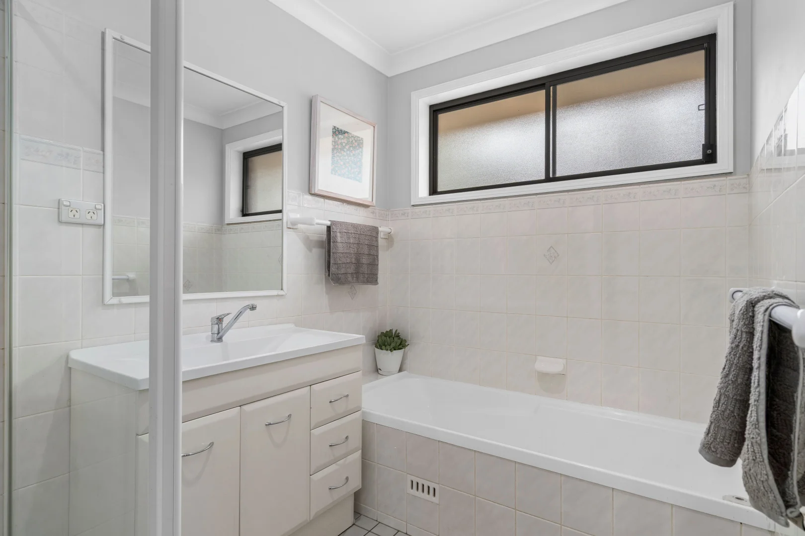 Additional image 14 of 72 Carbasse Crescent, St Helens Park NSW 2560