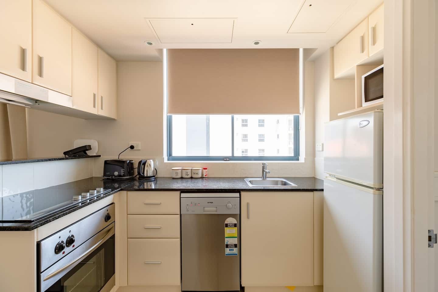 1 bedrooms Apartment / Unit / Flat in 902/570 Queen Street BRISBANE CITY QLD, 4000