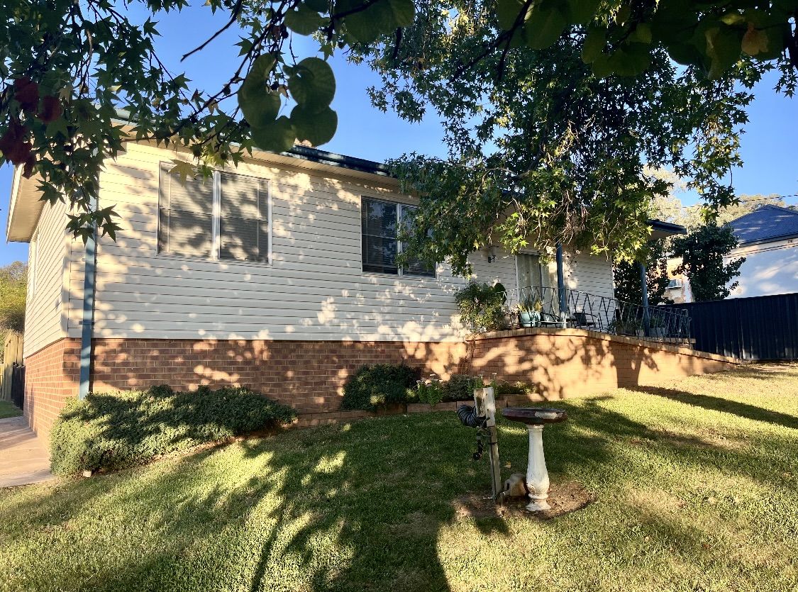3 Sloane Street, Cowra NSW 2794 House For Rent 380 Domain