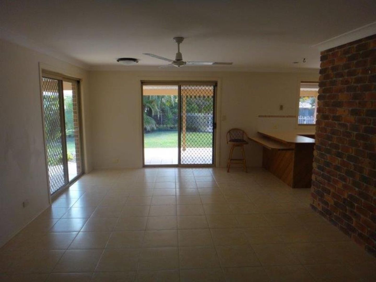 21 Crenshaw Court, Parkwood QLD 4214, Image 2