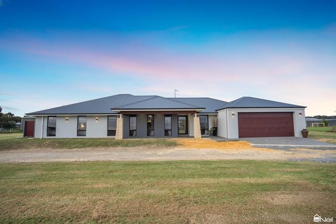 Picture of 24 Coleman Close, CARDUP WA 6122