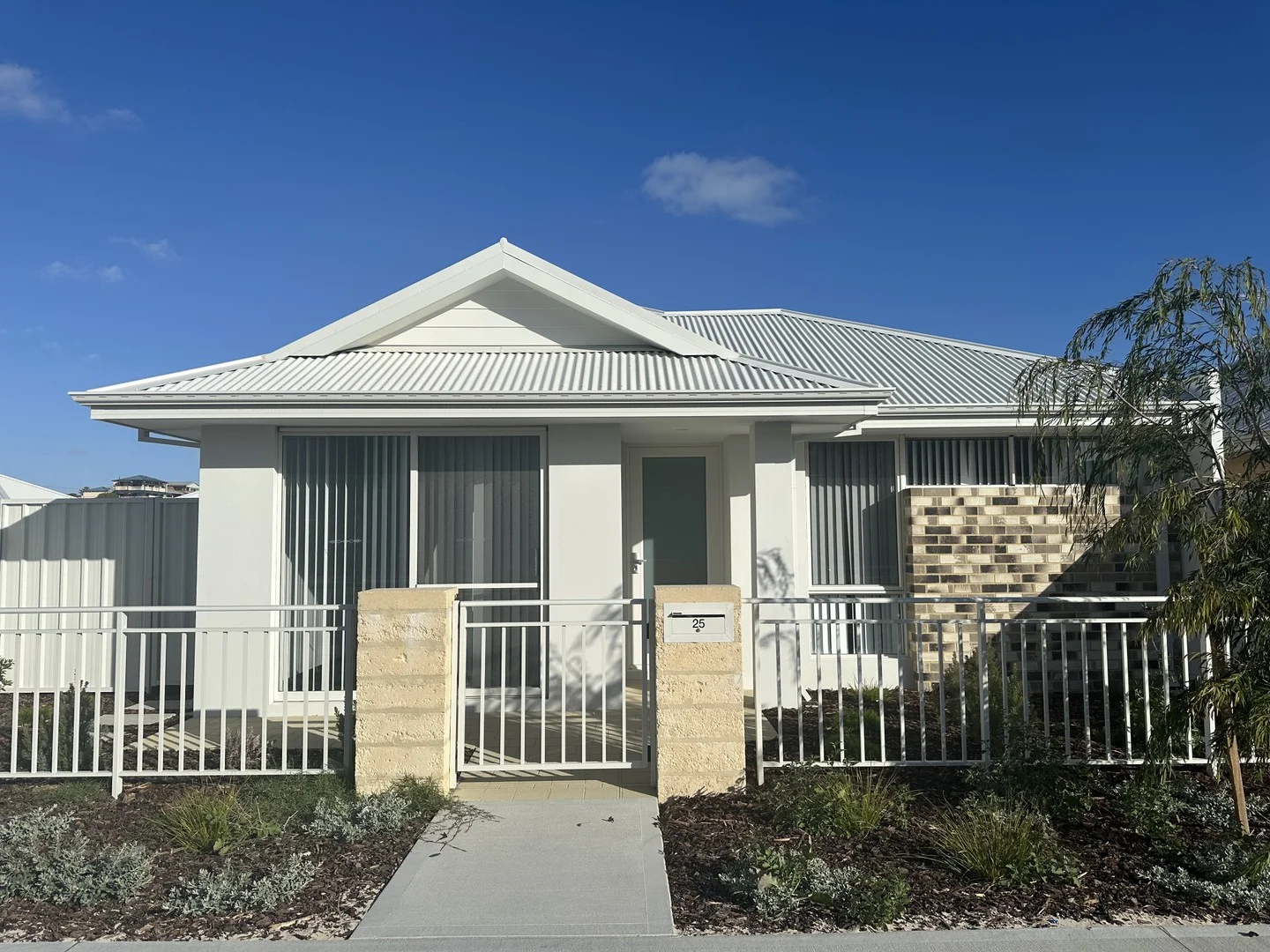25 Azzurra Loop, Two Rocks WA 6037