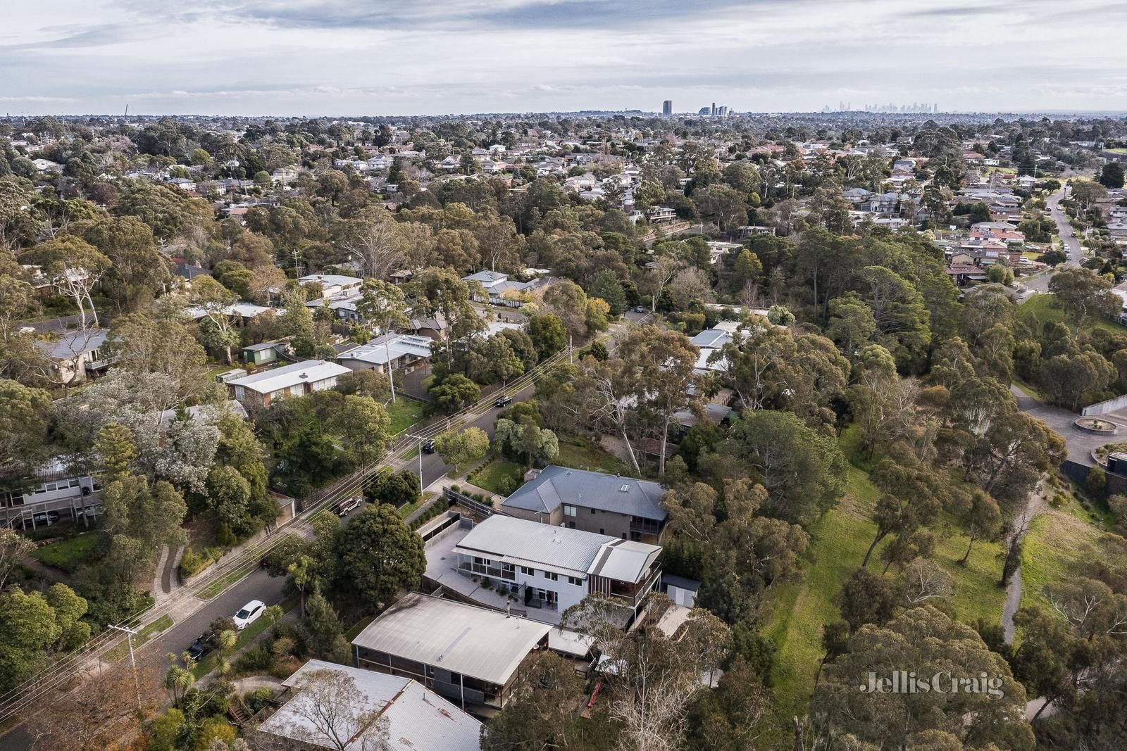 59 Lisbeth Avenue, Donvale VIC 3111, Image 2