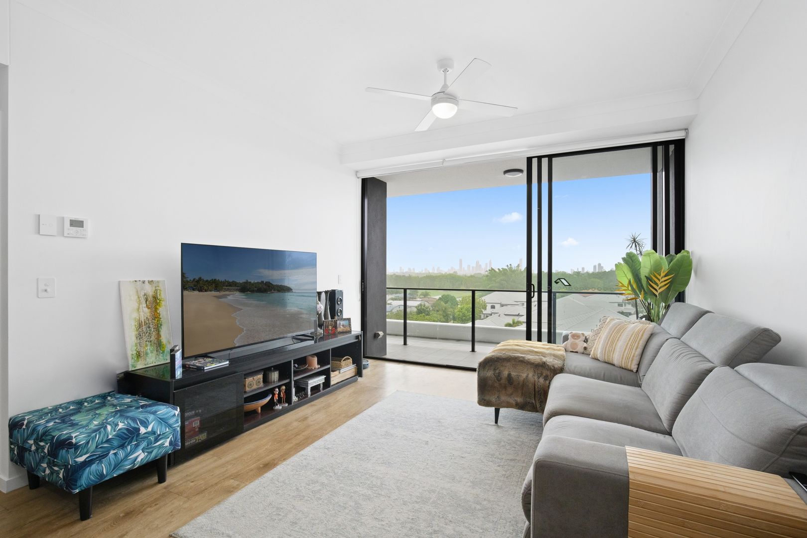 404/112 Palm Meadows Drive, Carrara QLD 4211, Image 1