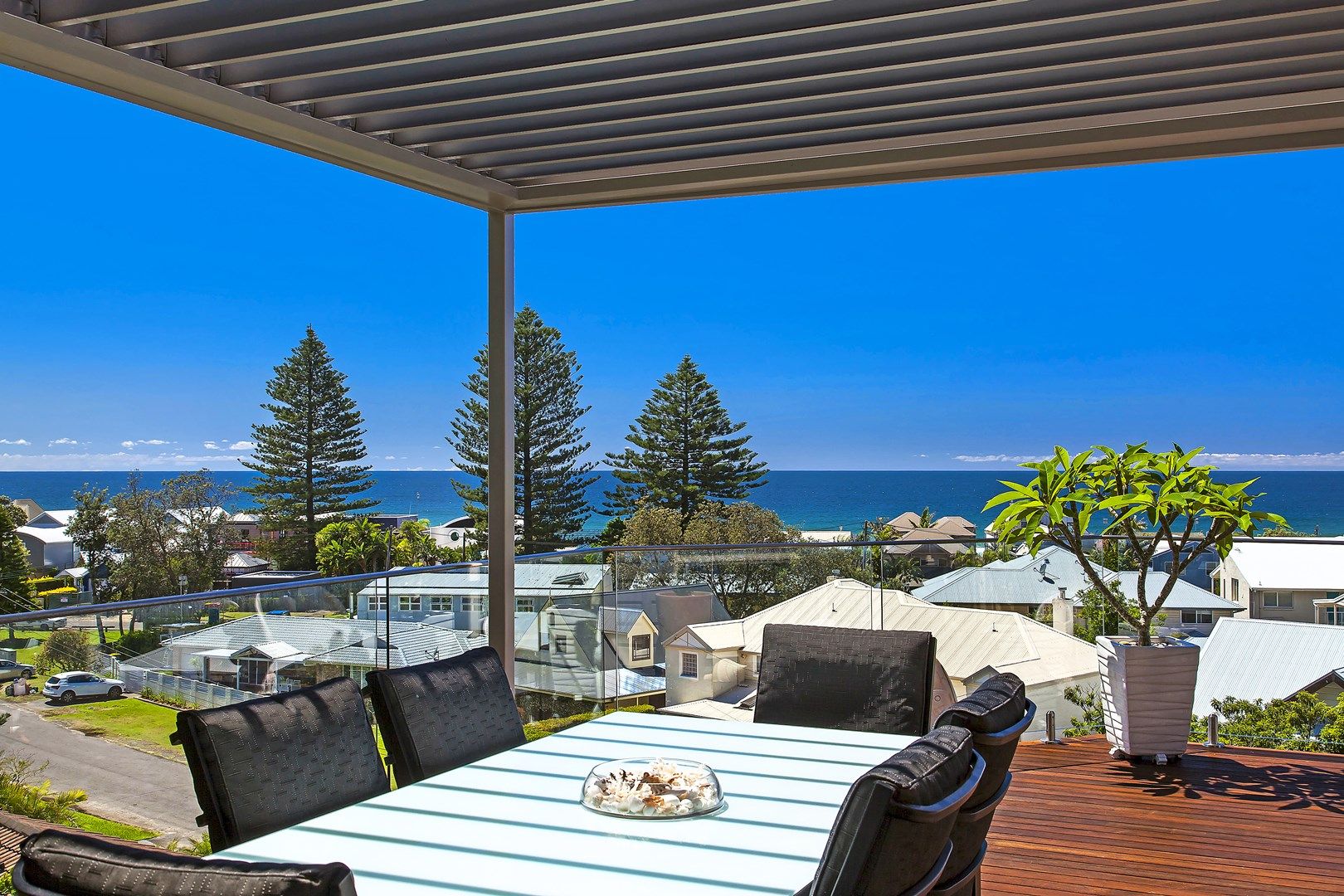 11 Elgata Avenue, North Avoca Property History & Address Research