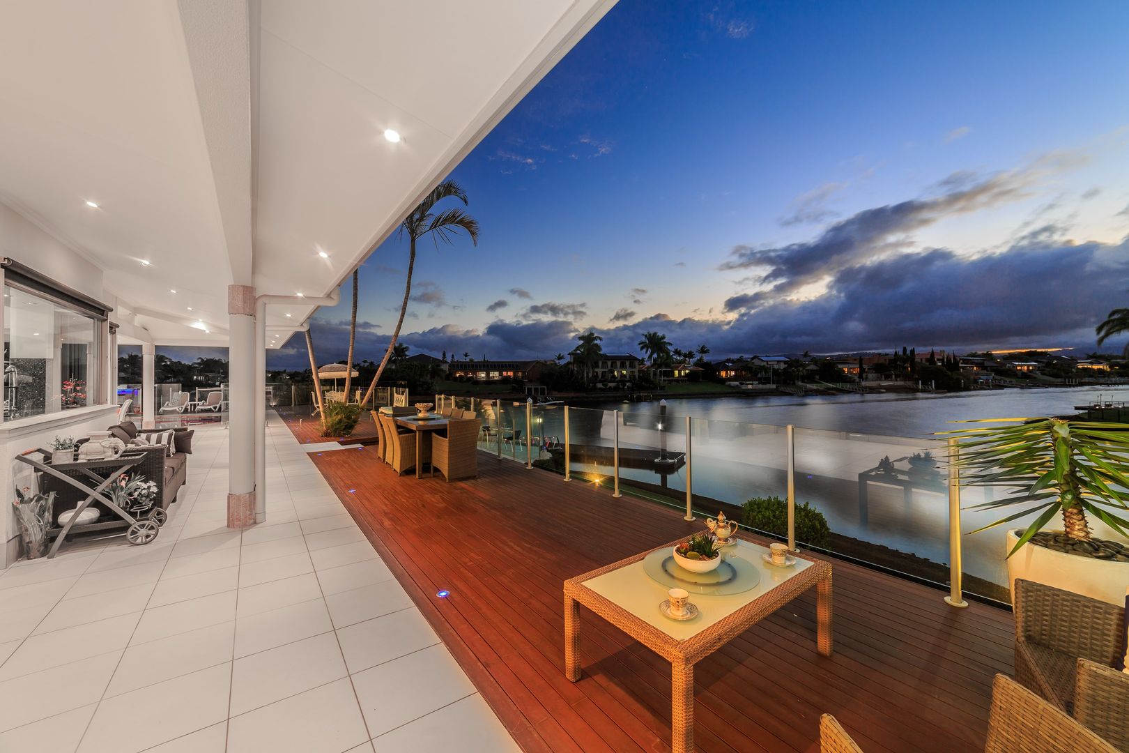 10 Moray Court, Benowa Waters QLD 4217, Image 2