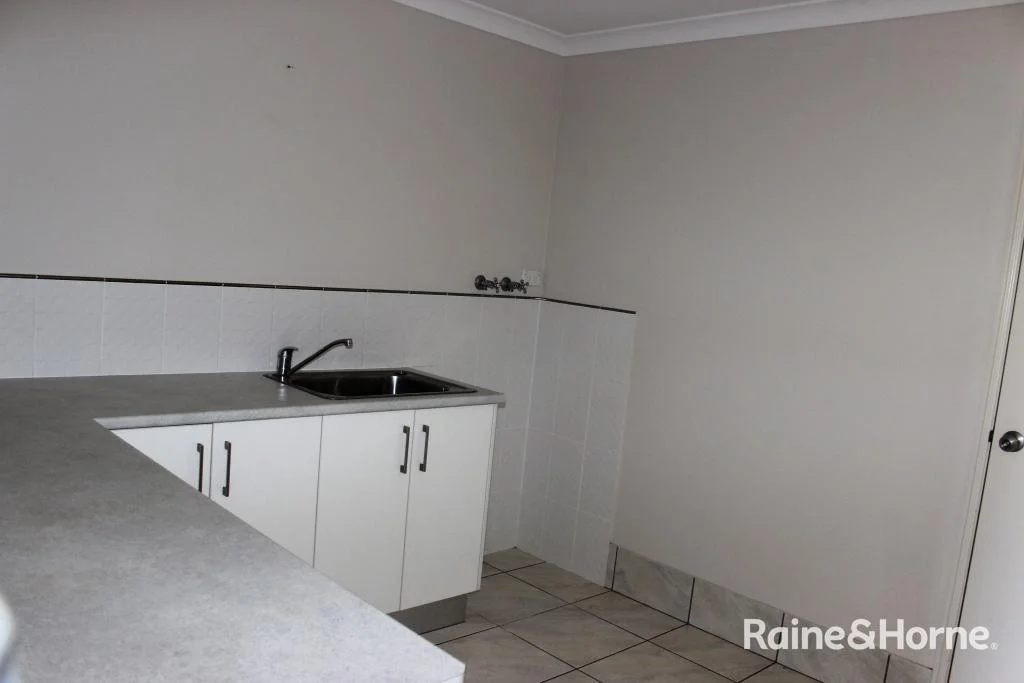 Additional image 10 of 25 Banksia Drive, Kingaroy QLD 4610