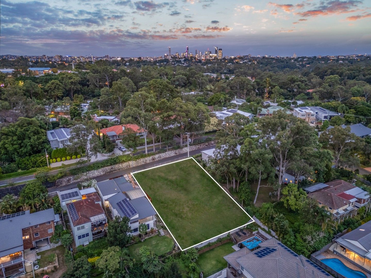 2 Glencairn Avenue, Indooroopilly QLD 4068, Image 0