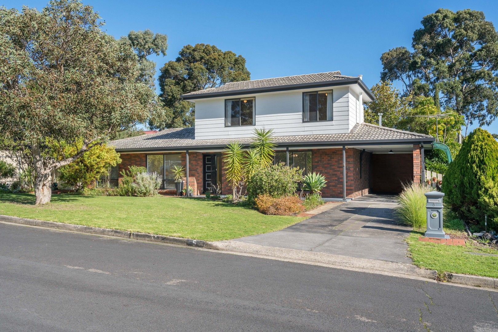 5 Vienna Avenue, Aberfoyle Park SA 5159, Image 0