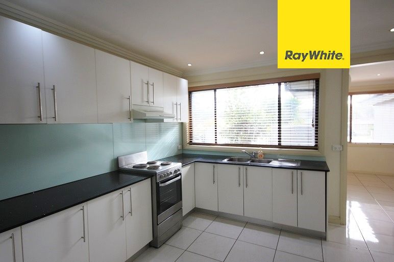 3 bedrooms House in 12 Manam Place GLENFIELD NSW, 2167