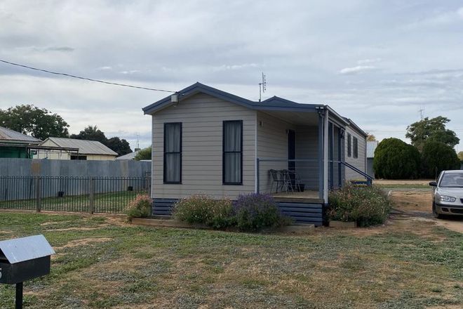 Picture of 5 Hampden Street, FINLEY NSW 2713