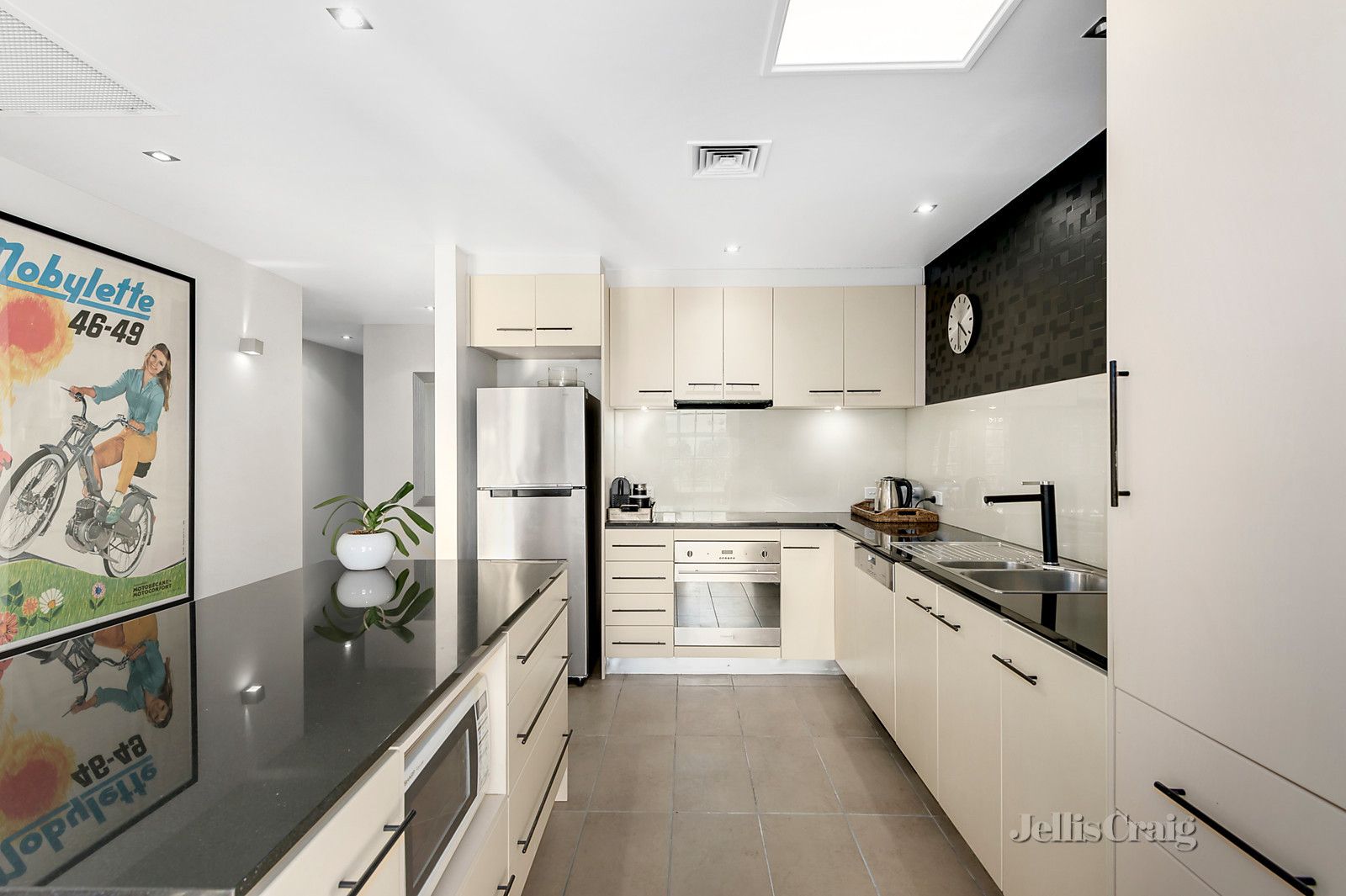 11/30 The Avenue, Prahran VIC 3181, Image 2