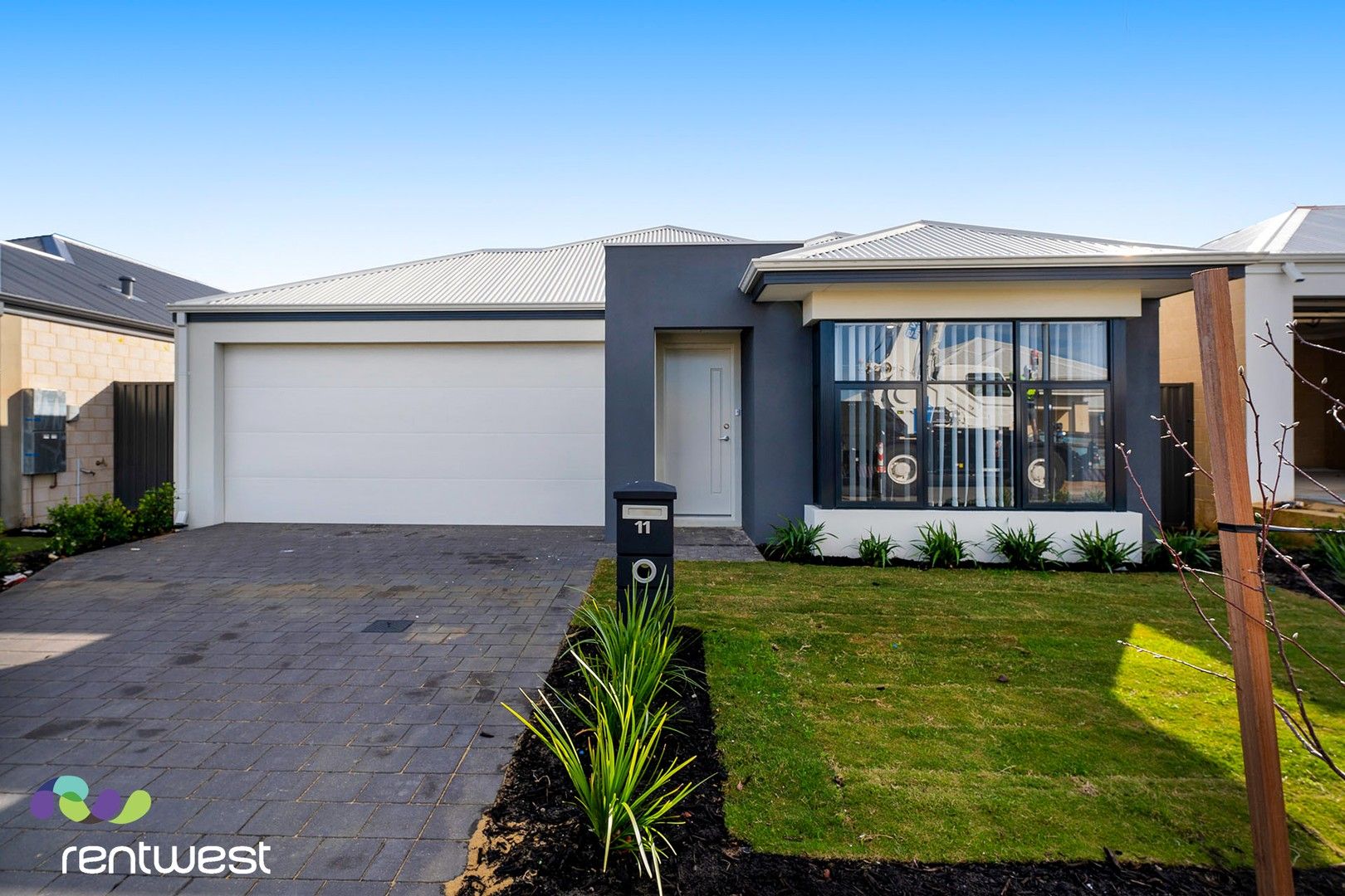 4 bedrooms House in 11 Espirit Way BALDIVIS WA, 6171