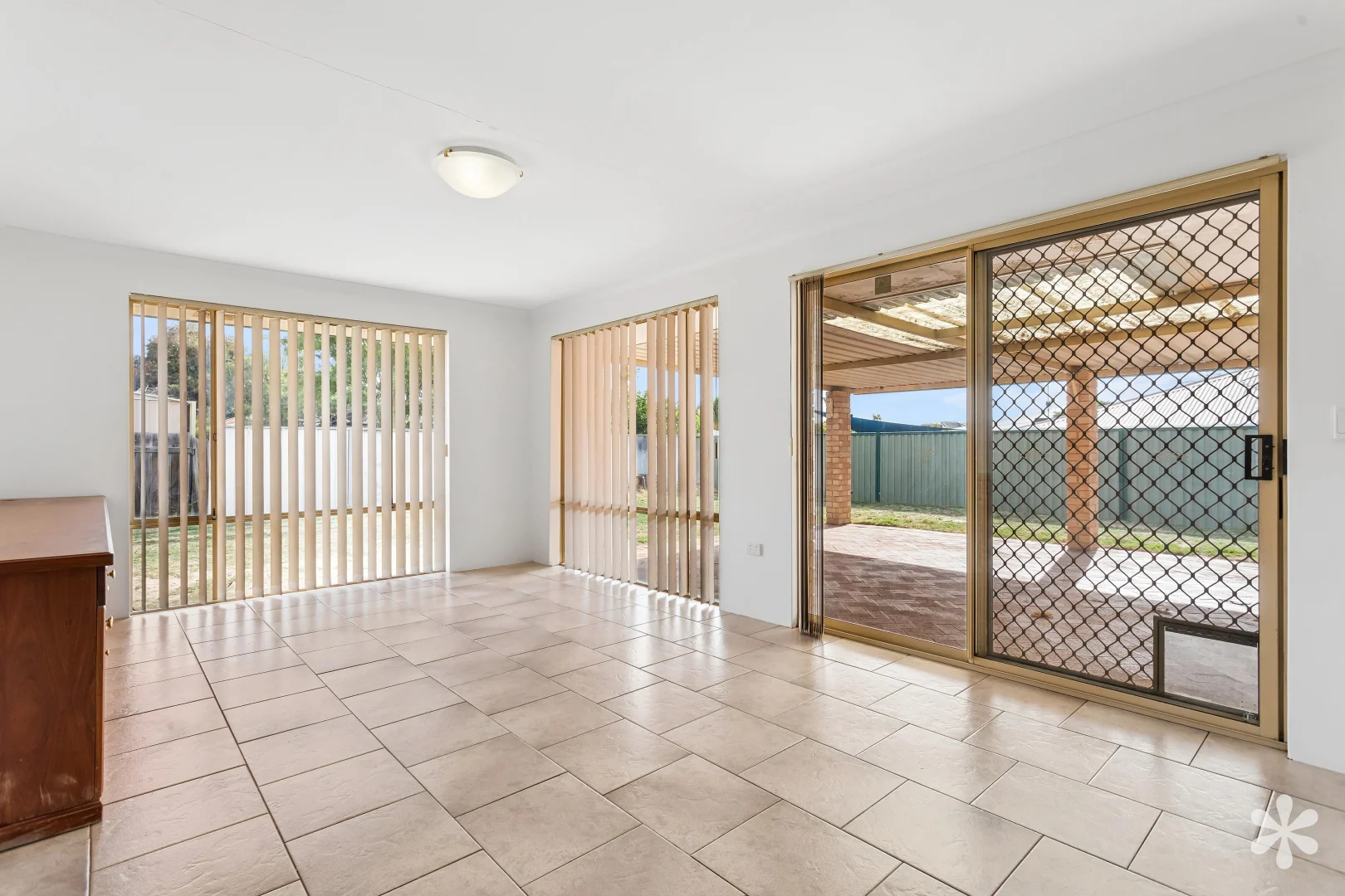 Additional image 9 of 18 Bucknell Place, Swan View WA 6056