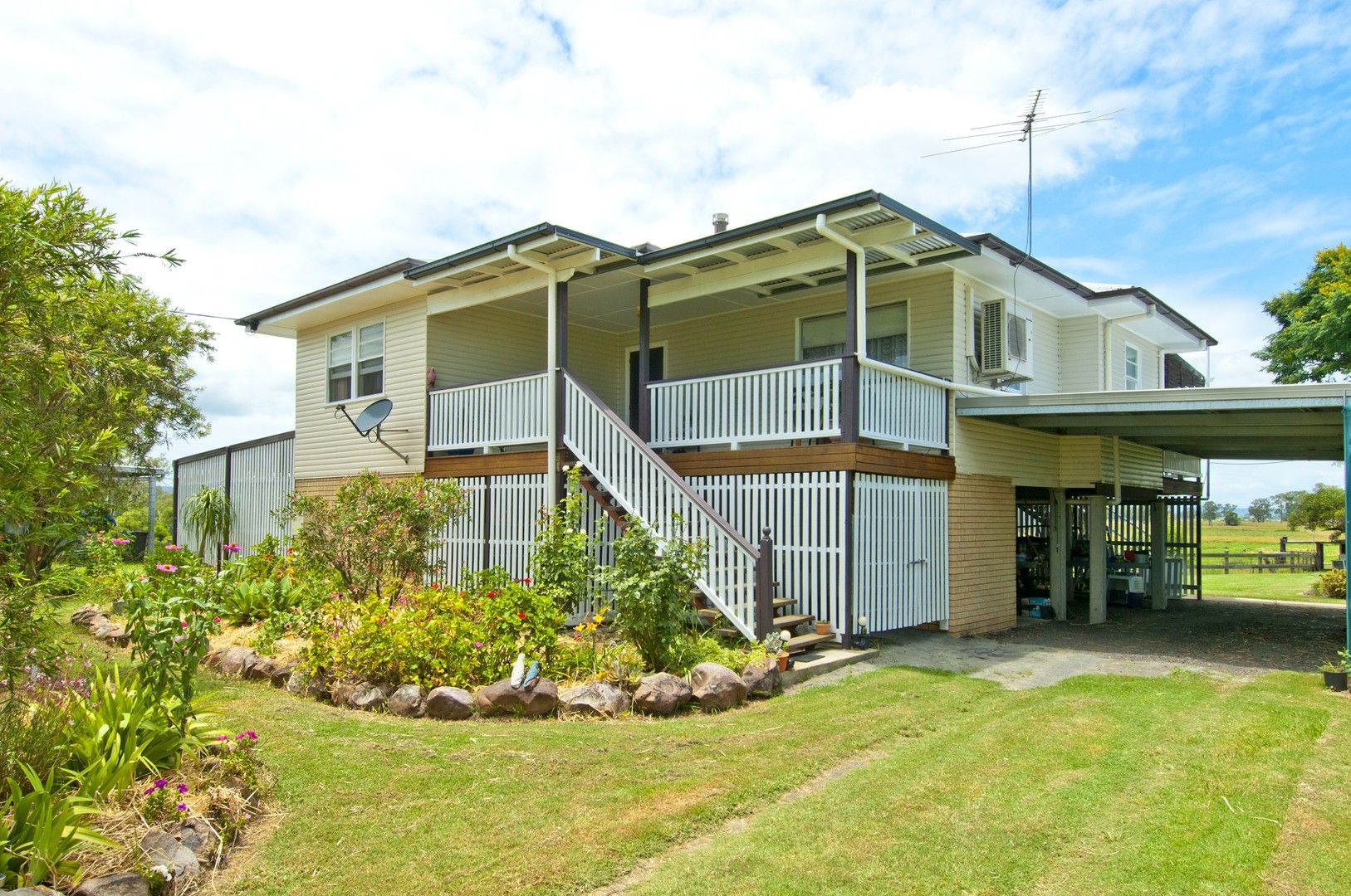 3 bedrooms House in 195 Hall Road WOODHILL QLD, 4285