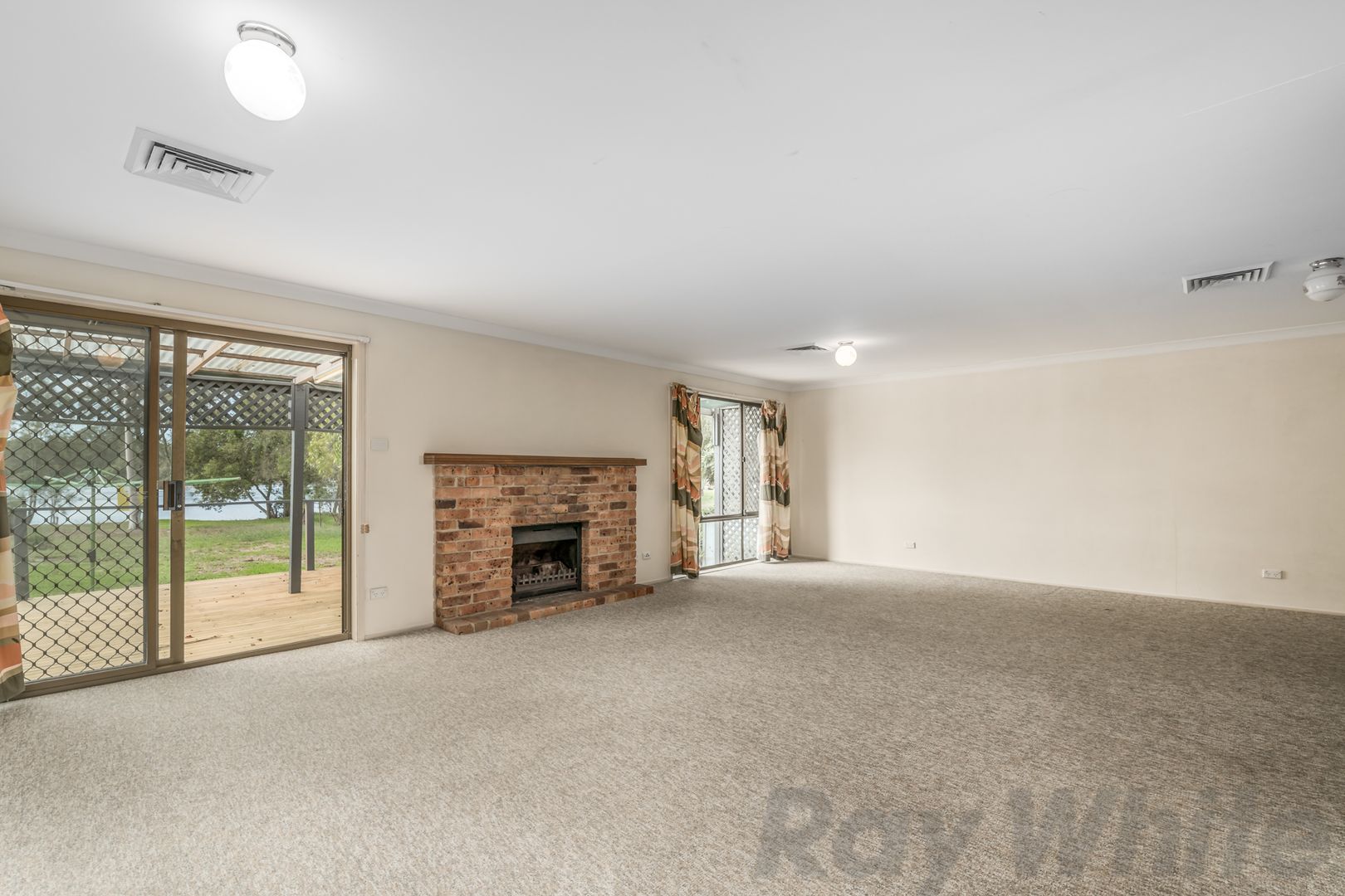 17 Venetia Avenue, Blackalls Park NSW 2283, Image 2