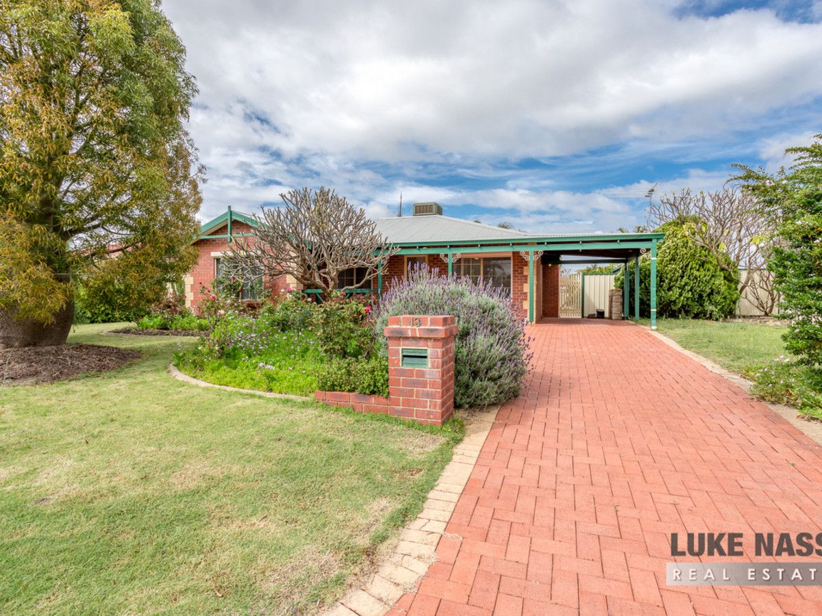 4 bedrooms House in 13 Alloway Place SEVILLE GROVE WA, 6112