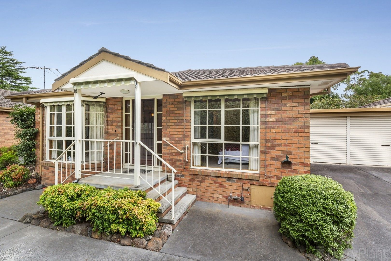 2 bedrooms Apartment / Unit / Flat in 2/20 Orchid Street RINGWOOD EAST VIC, 3135
