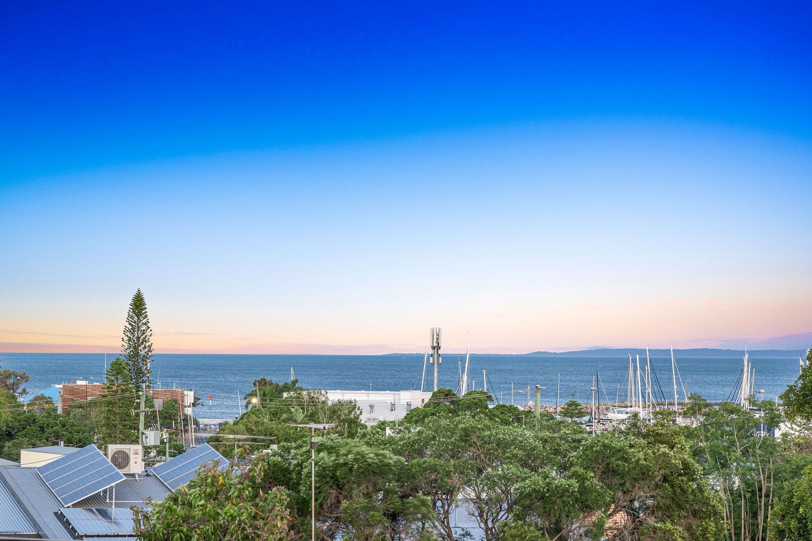 4 bedrooms House in 173 Melville Terrace MANLY QLD, 4179