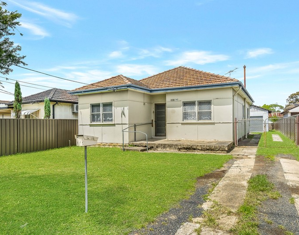 146 The Boulevarde , Fairfield Heights NSW 2165