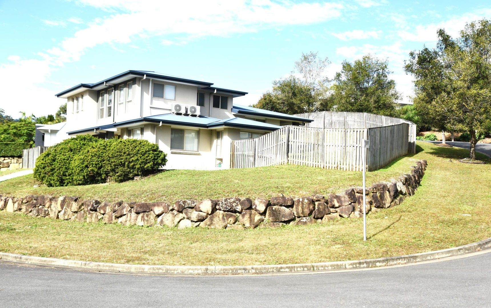 5 bedrooms House in 2 Bunyip Place GILSTON QLD, 4211