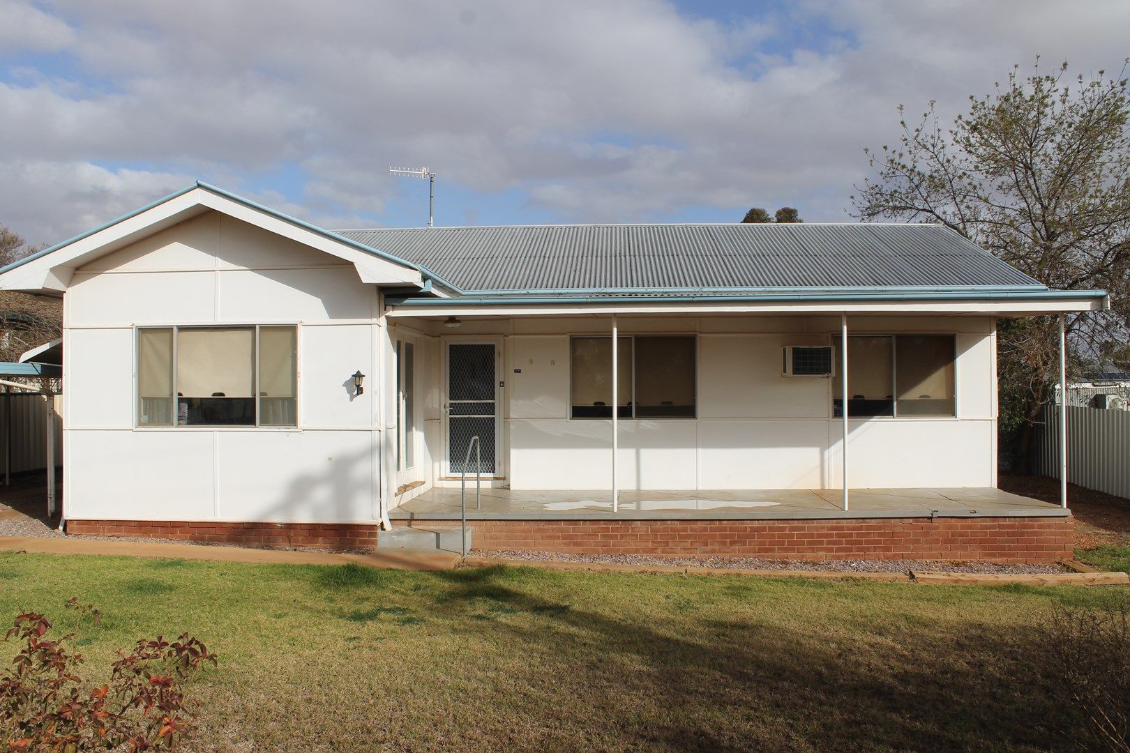 28 Mahonga Street, Condobolin NSW 2877, Image 0