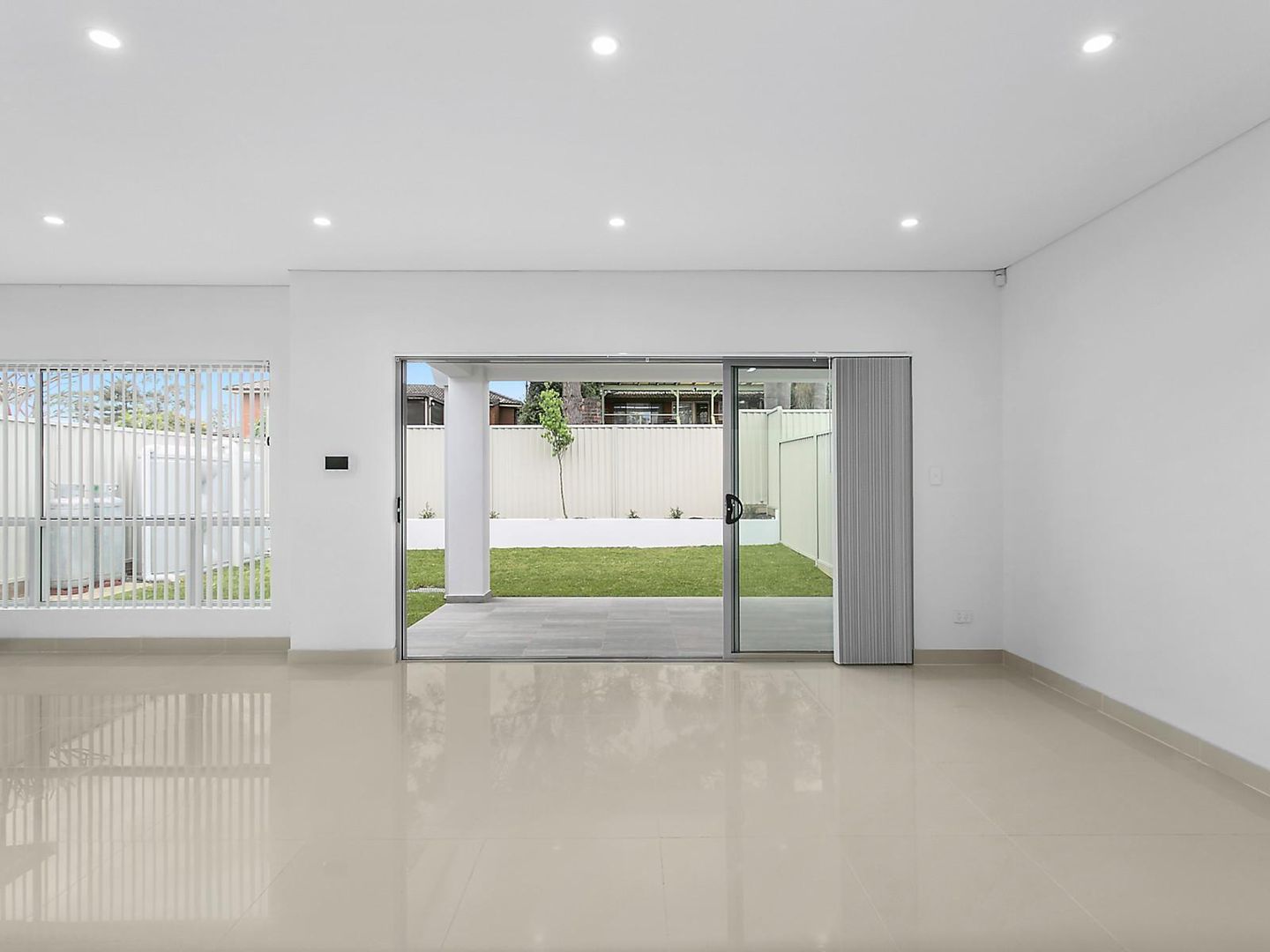 5A Adrian Place, Greystanes NSW 2145, Image 2