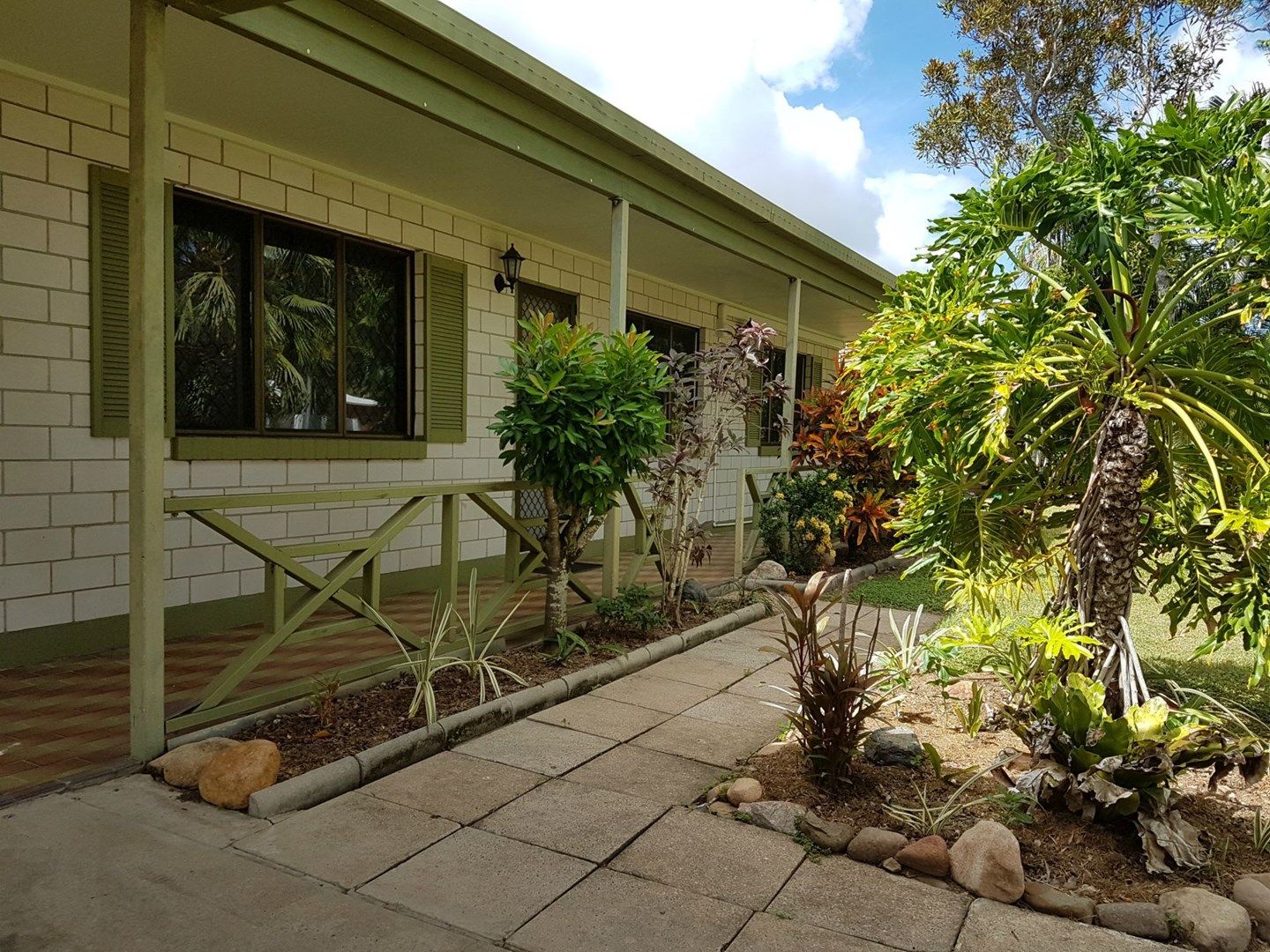 3 bedrooms House in 48 Allamanda Crescent ANNANDALE QLD, 4814