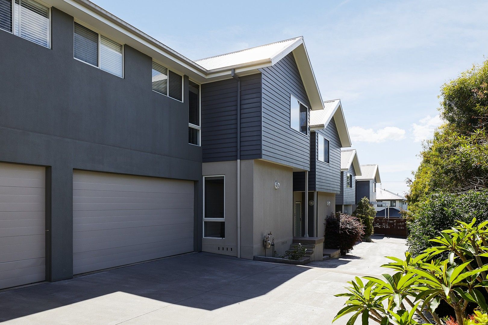 3 bedrooms Townhouse in 2/9 Irrawang Street WALLSEND NSW, 2287