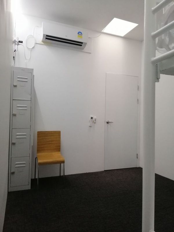 12 bedrooms House in  TOWNSVILLE CITY QLD, 4810