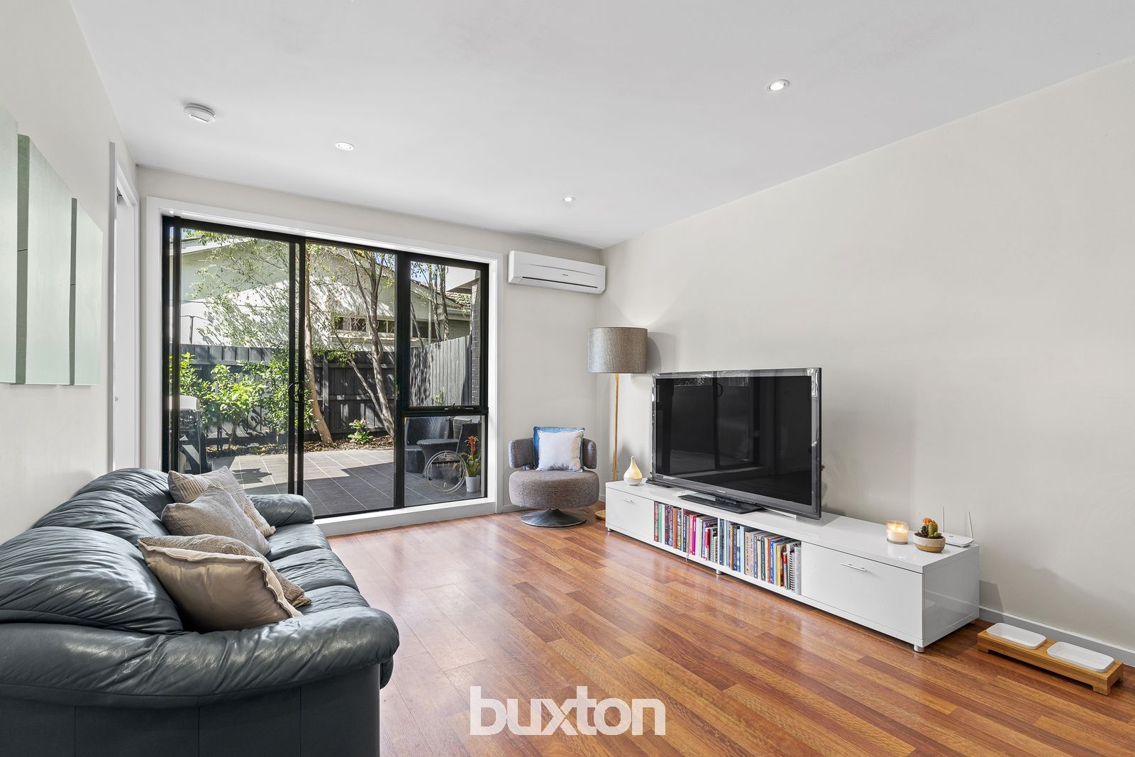 2/6 Lansdowne Road, St Kilda East VIC 3183, Image 1