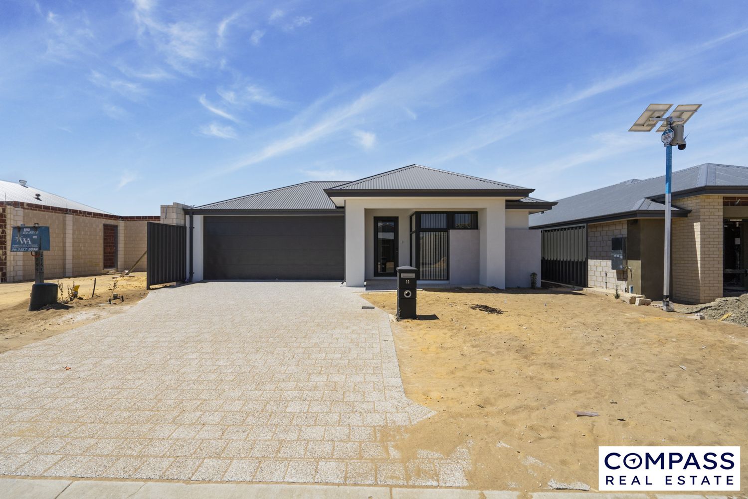 4 bedrooms House in 11 Tortorici Way YANGEBUP WA, 6164