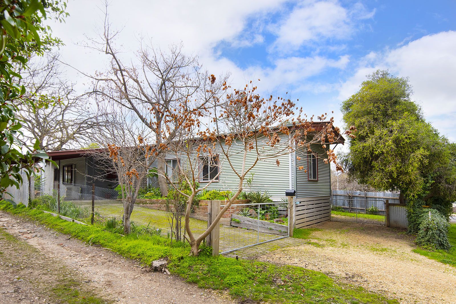 2 Spring Street, Maldon VIC 3463, Image 0