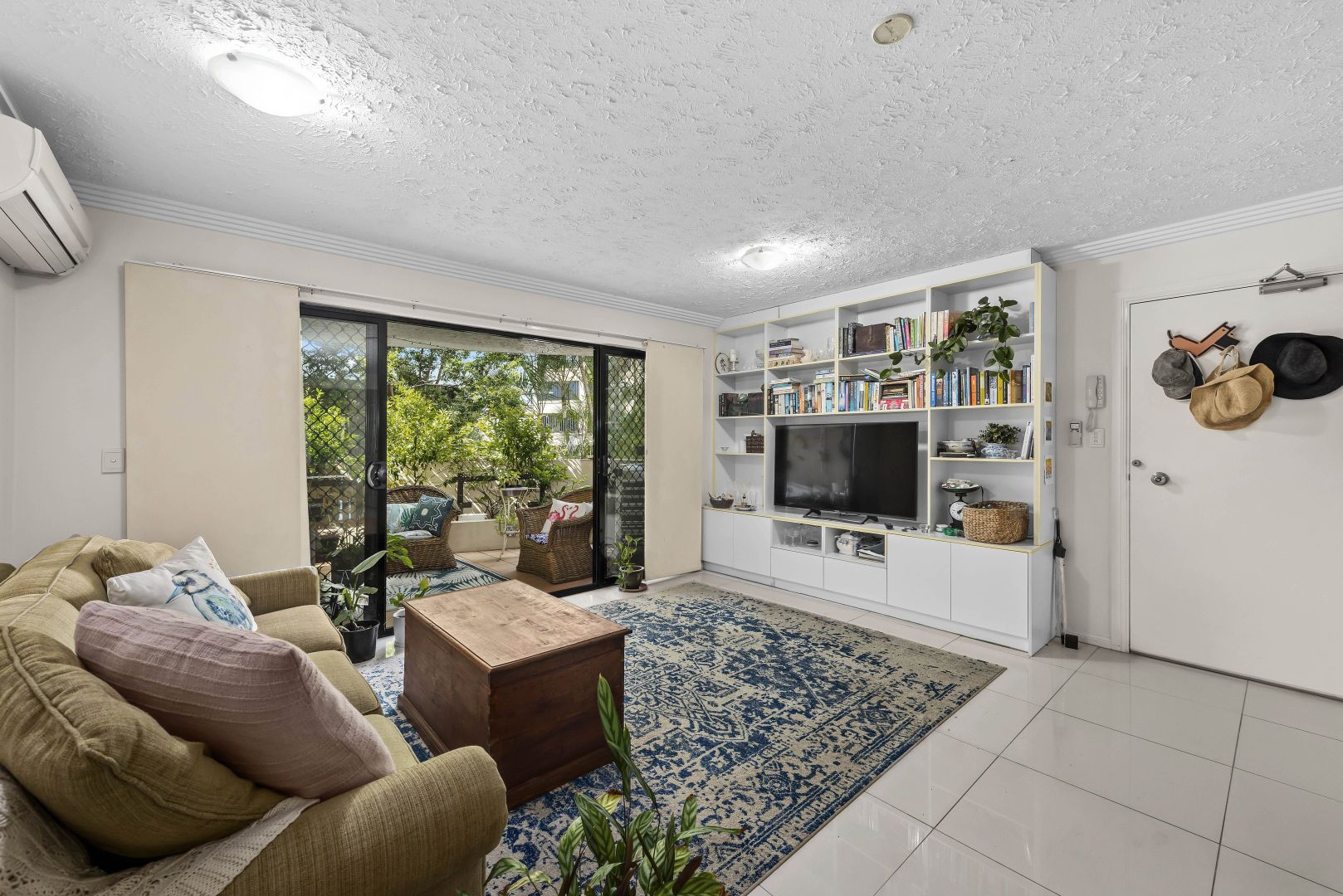 2/240 Wellington Road, Kangaroo Point QLD 4169, Image 2