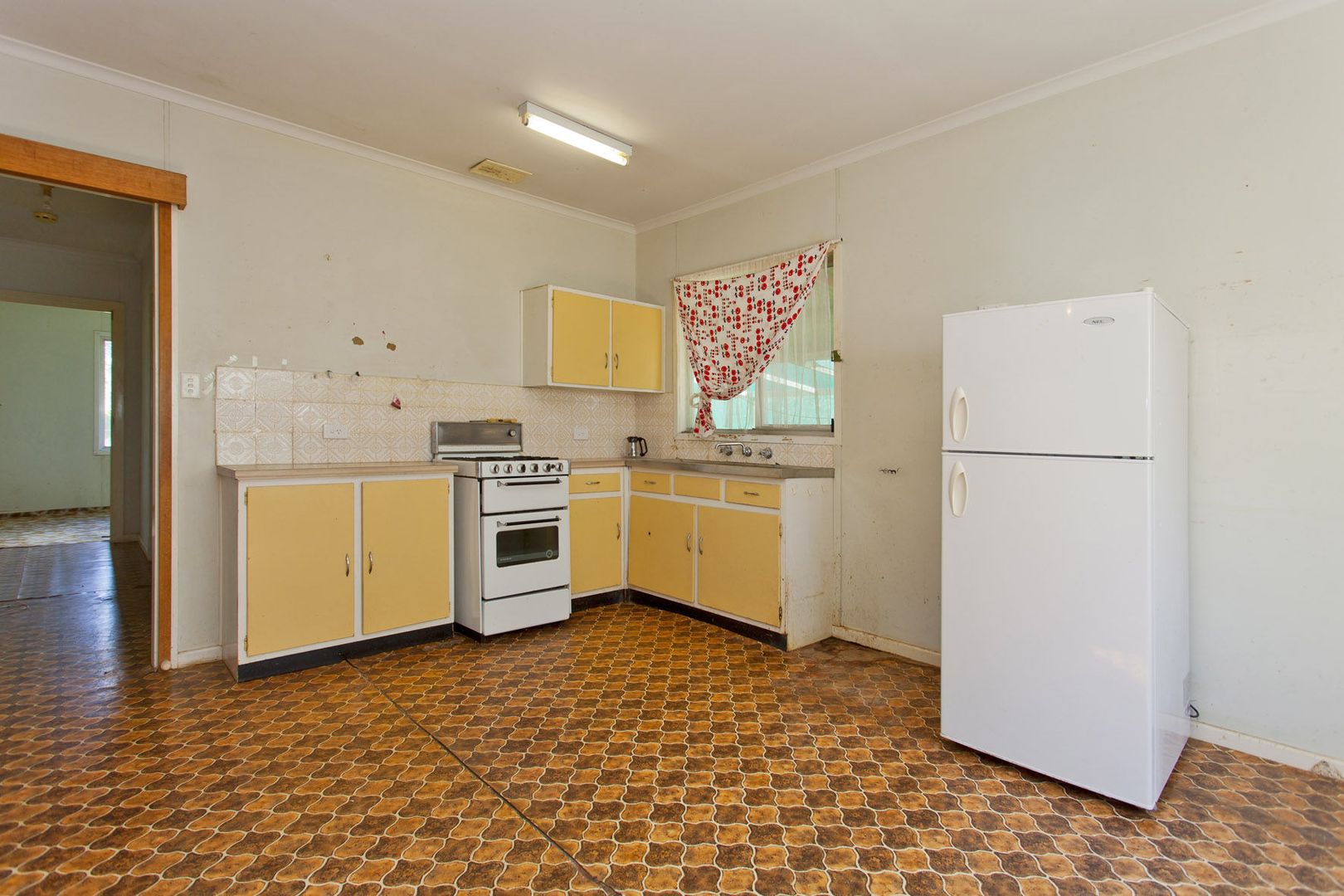 34 Elizabeth Street, Gerogery NSW 2642, Image 2