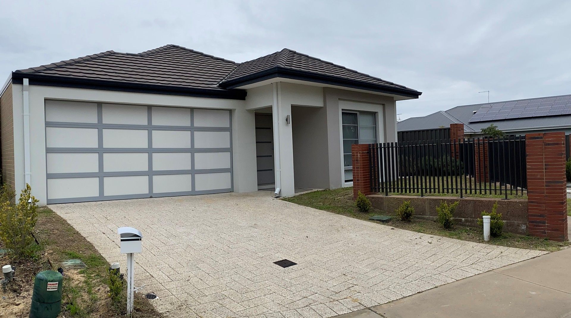 4 bedrooms House in 14 Berckelman Circuit SOUTH GUILDFORD WA, 6055