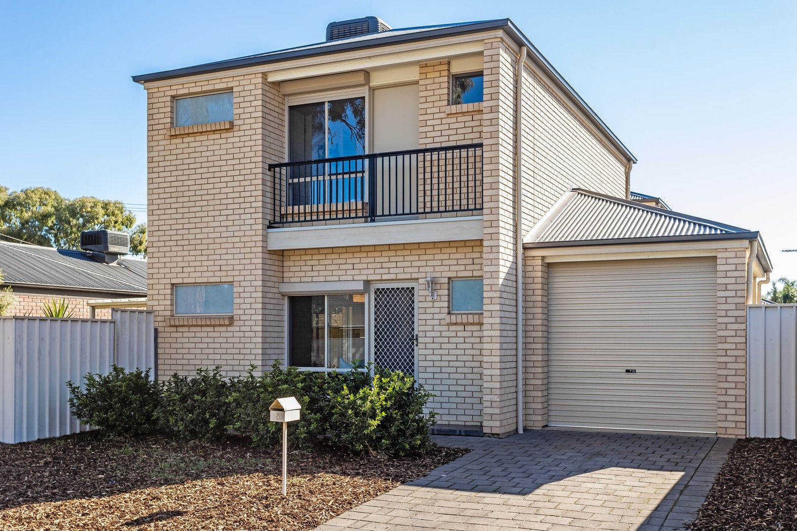 3 bedrooms House in 5 Russell Row PARALOWIE SA, 5108