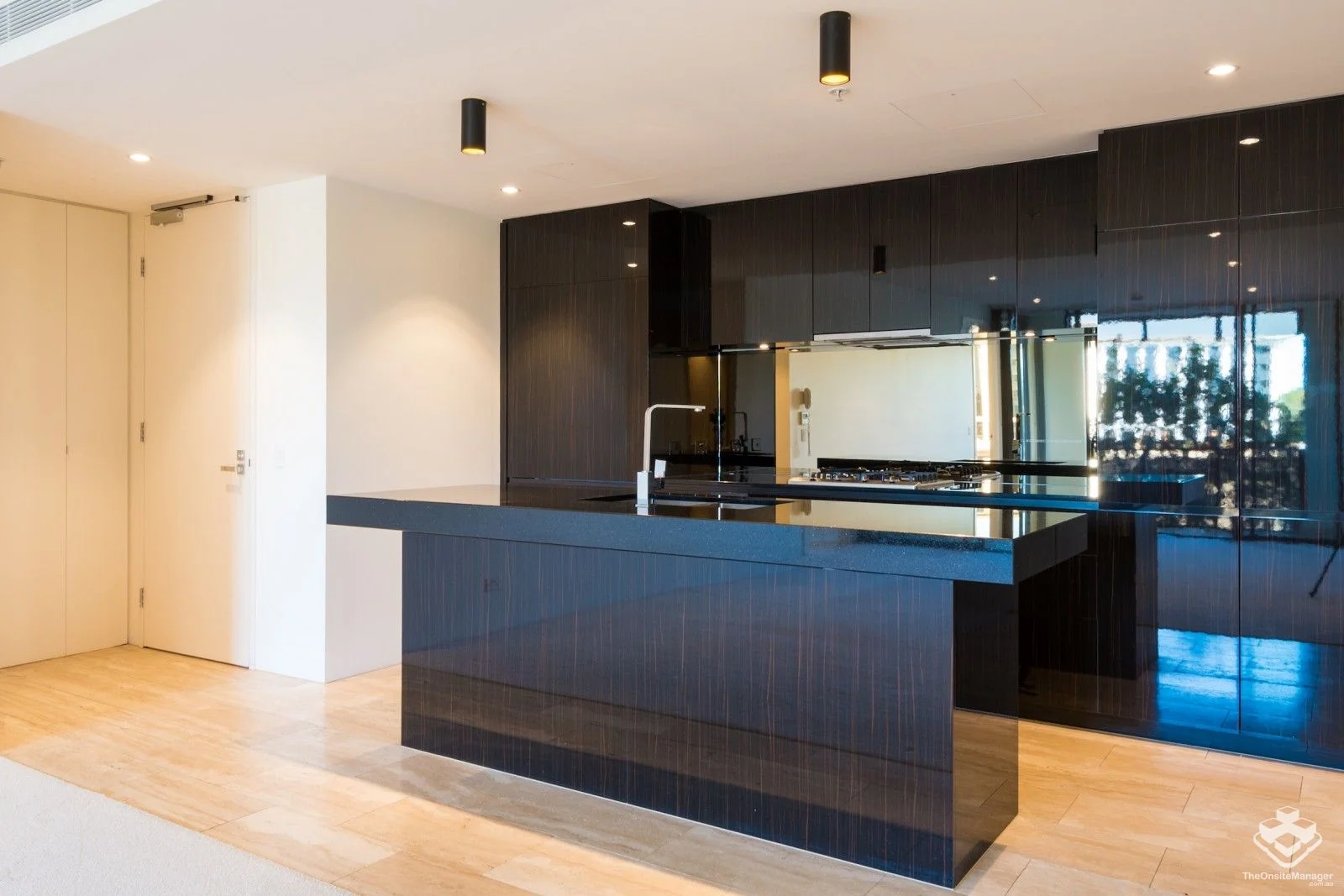 Additional image 10 of ID:21172808/1 Marina Drive, Benowa QLD 4217