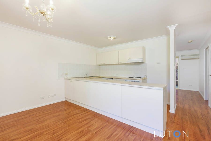 1/1 Waddell Place, Curtin ACT 2605, Image 2