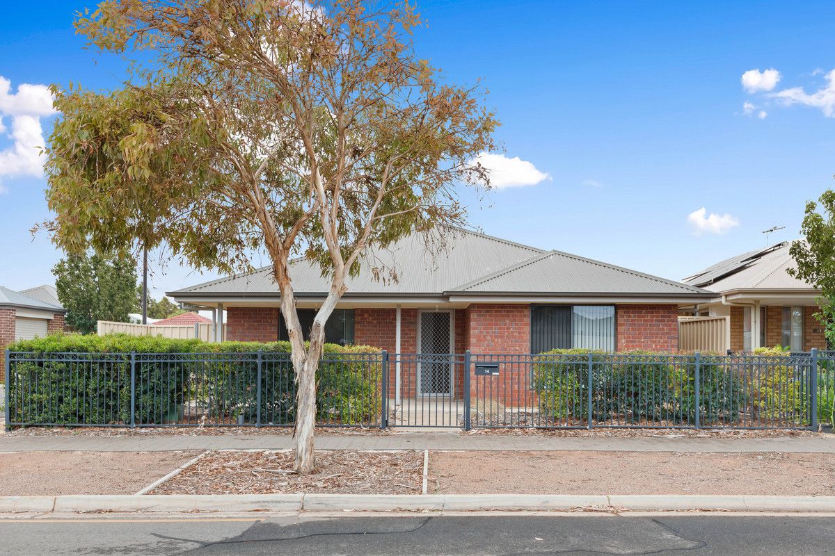 3 bedrooms House in 14 Mackillop Street MUNNO PARA SA, 5115