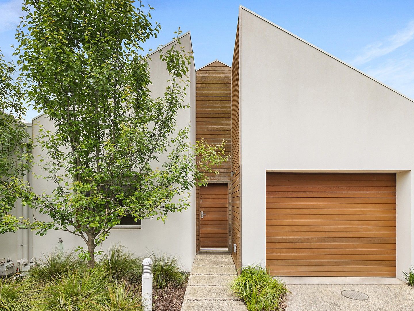 2 bedrooms Townhouse in 16/54 Percy Street NEWTOWN VIC, 3220