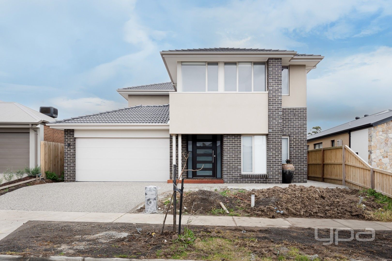 4 bedrooms House in 11 Wenlyan Drive GREENVALE VIC, 3059