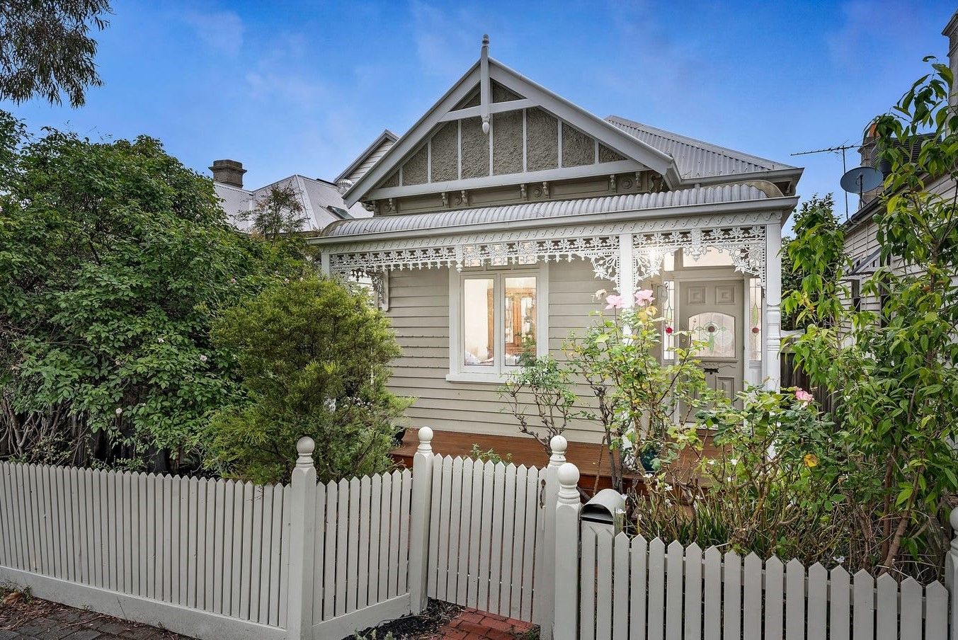 2 bedrooms House in 7 Stirling Street FOOTSCRAY VIC, 3011