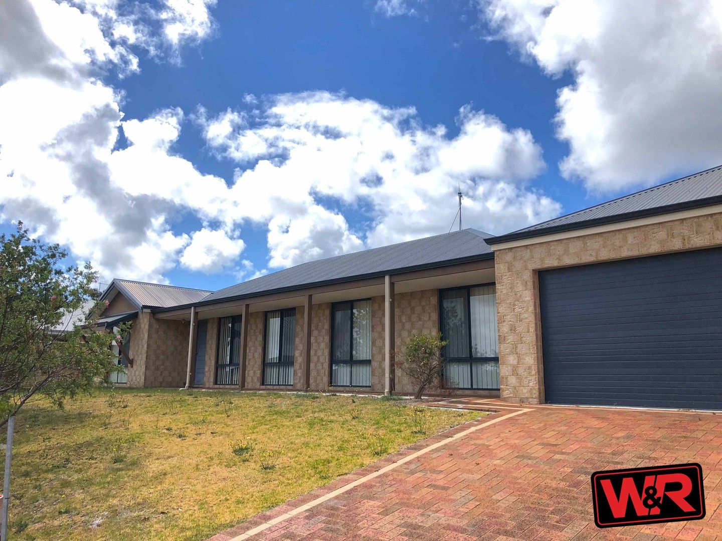4 bedrooms House in 60 Target Road YAKAMIA WA, 6330