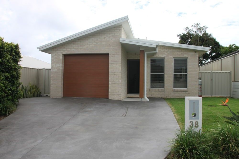 38 Gita Place, Woolgoolga NSW 2456 House For Rent Domain