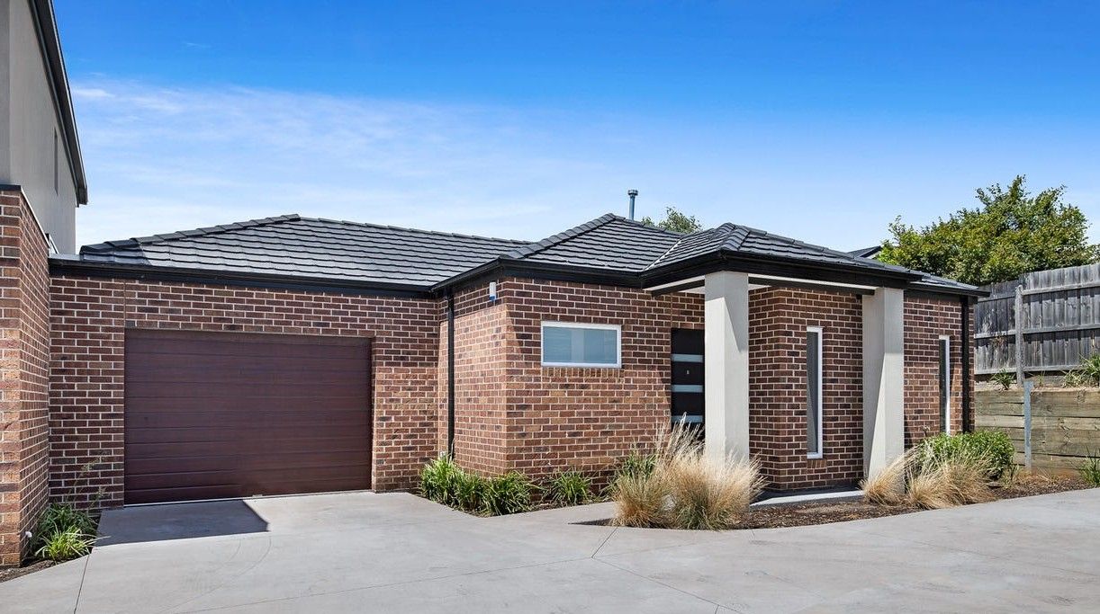 2 bedrooms Apartment / Unit / Flat in 8 Pistachio Close HAMPTON PARK VIC, 3976