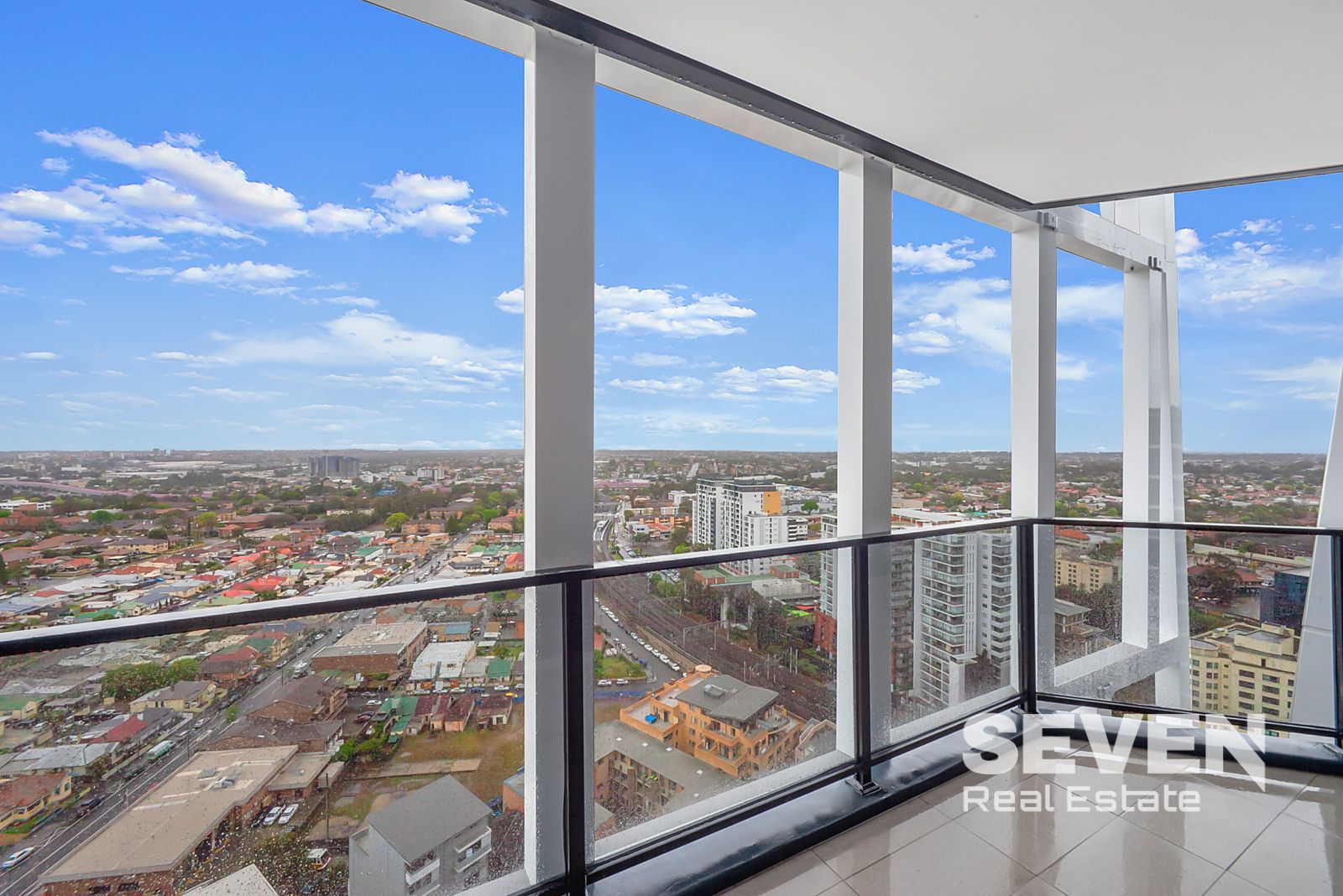 2 bedrooms Apartment / Unit / Flat in 2505/11 Hassall Street PARRAMATTA NSW, 2150