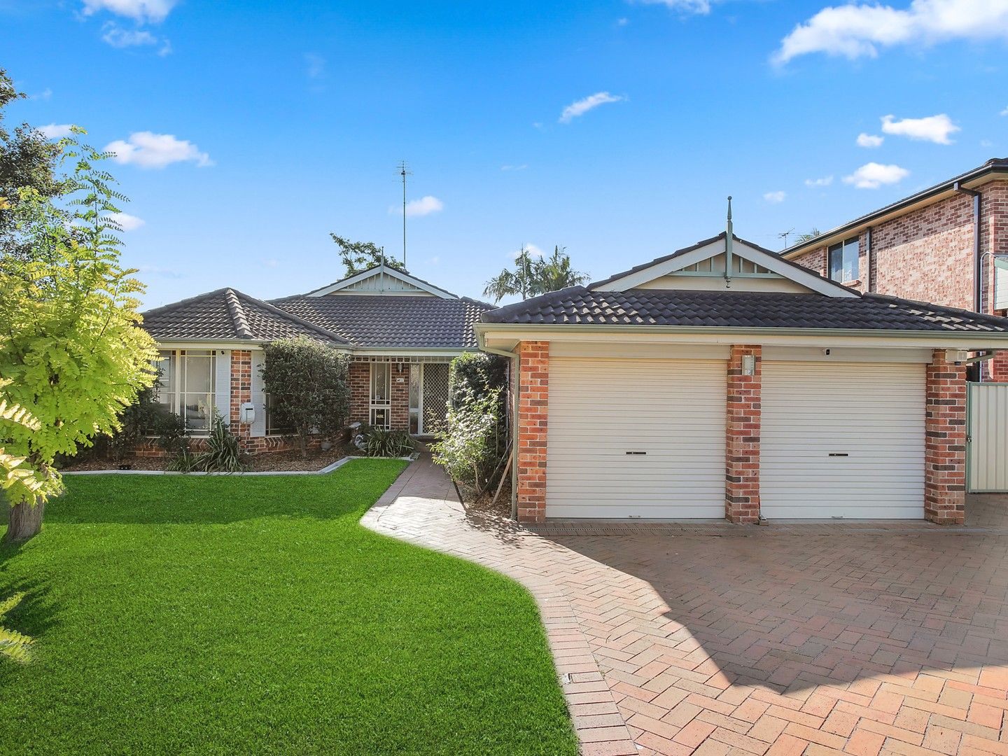 5 bedrooms House in 10 Regal Avenue KINGS LANGLEY NSW, 2147
