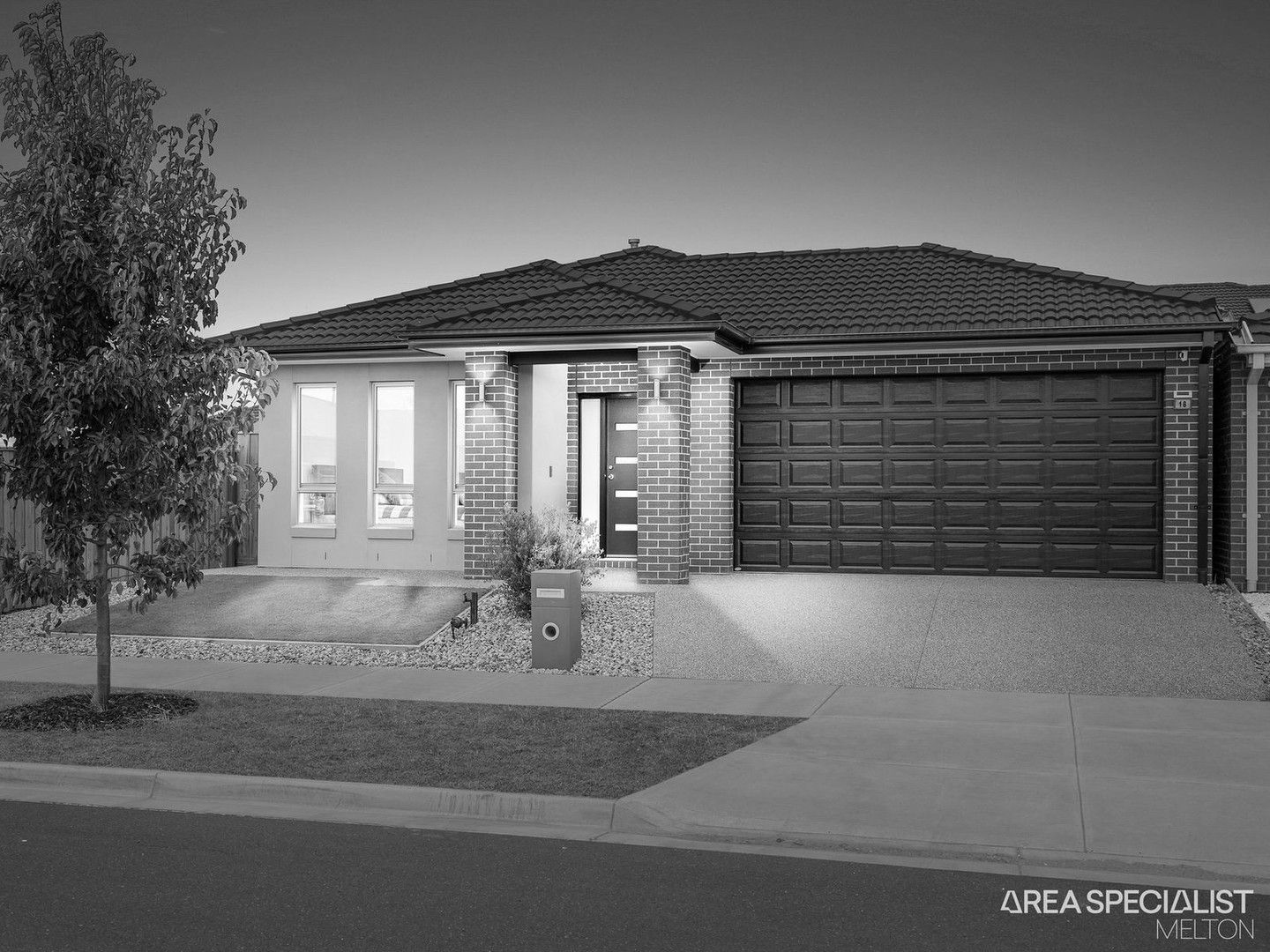 18 Midmar Terrace, Thornhill Park VIC 3335, Image 0